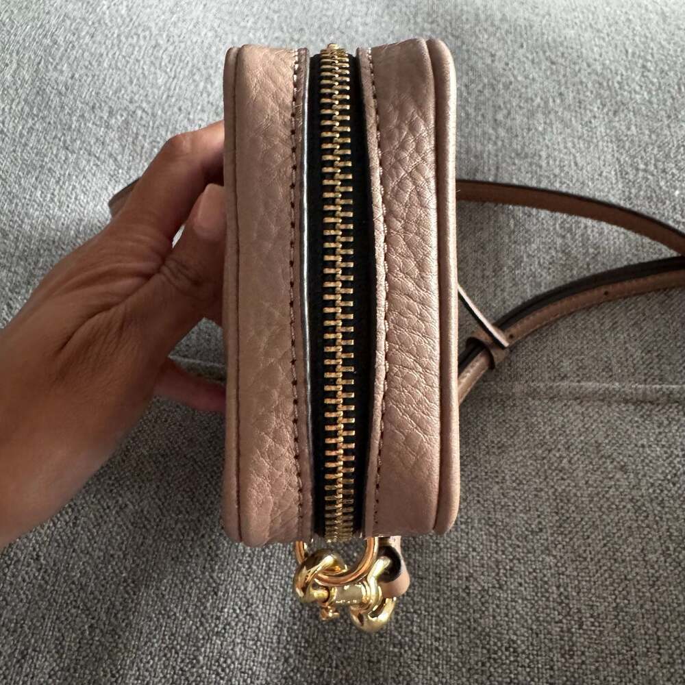 Marc Jacobs Leather Crossbody Bag - Picture 6 of 9